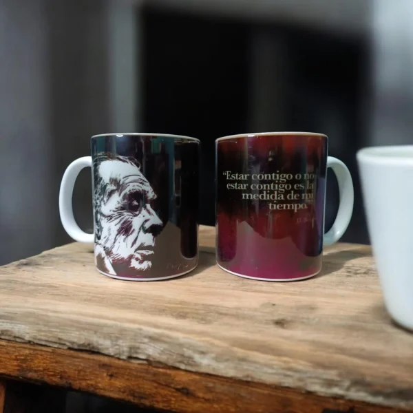Detalle diseño del mug Borges